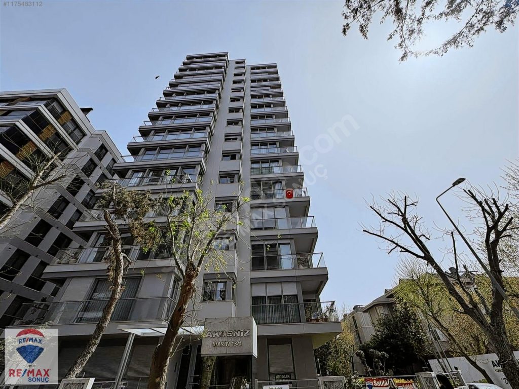 Erenköy Sahilde Kısmi Deniz Manzaralı 3+1 Satılık Daire