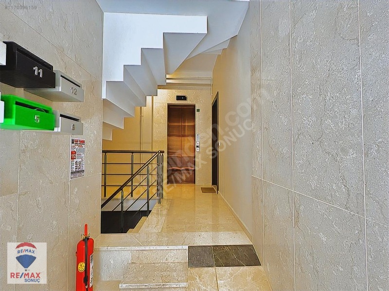 Dalyan Sahilde Denize 3. Bina Site İçerisinde Satılık Daire