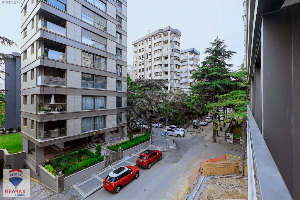 Şaşkınbakkal Sahilde Katta Tek Sıfır 117 m² Net Satılık Daire