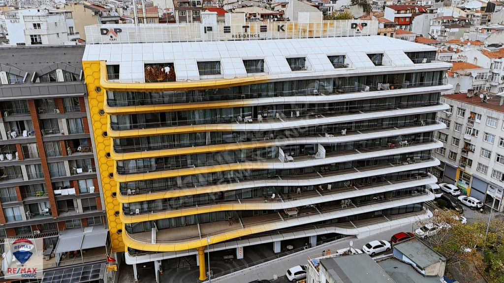 Taksim Petek Rezidance'da 100 m² Net Satılık Daire