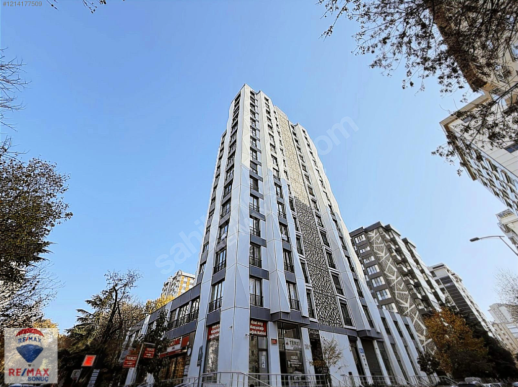 Kozyatağı Minibüs Caddesi Yakını Satılık 4+1 Daire